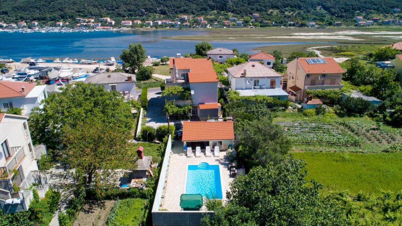 Family Friendly Apartments With A Swimming Pool Supetarska Draga - Donja, Rab - 2019 Extérieur photo