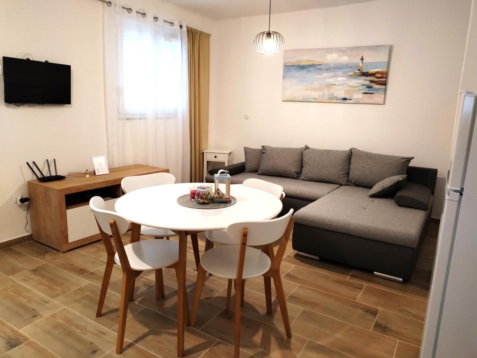 Family Friendly Apartments With A Swimming Pool Supetarska Draga - Donja, Rab - 2019 Extérieur photo